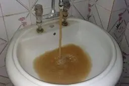 تعطیلی مدارس اهواز به دلیل آلودگی و قطعی آب 