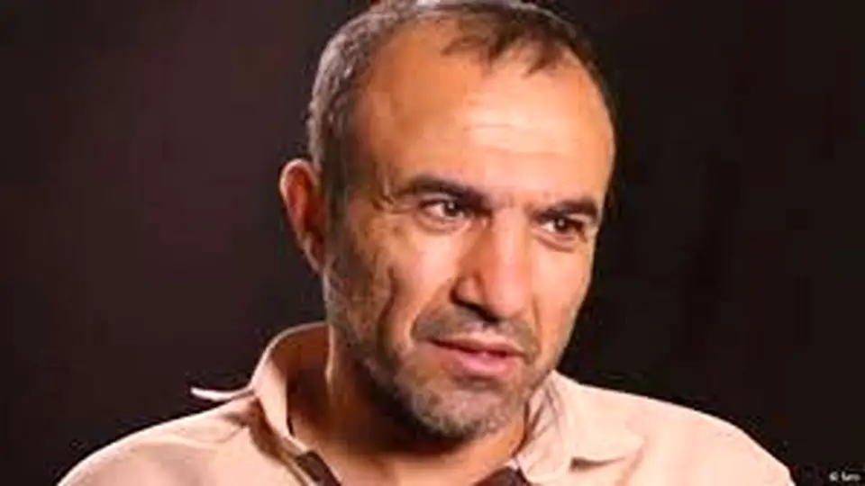 عباس کور کوری کیست