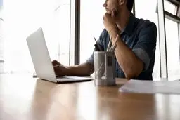هوش مصنوعی چقدر در زمان و هزینه صرفه‌جویی می‌کند؟