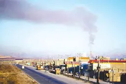 تهدید مالیات کربن
