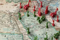 رفتار ایران پساجنگ با همسایگان / از امارات تا عربستان