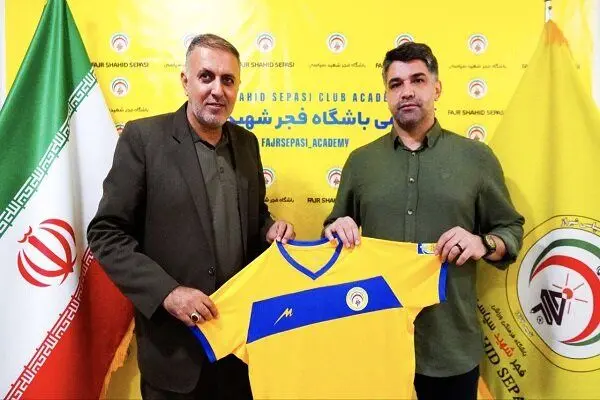 نامشخص بودن سرمربی فصل آینده دو تیم؛ تکلیف نیمکت ۱۴ تیم مشخص شده است