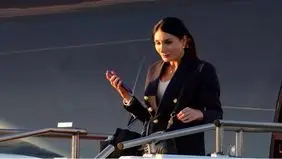  زن مرموز نزدیک به ترامپ خبر اخراج چهره ضد ایرانی را اعلام کرد