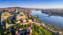 غرق در سرمایه‌داری و ناسیونالیسم مجاری
