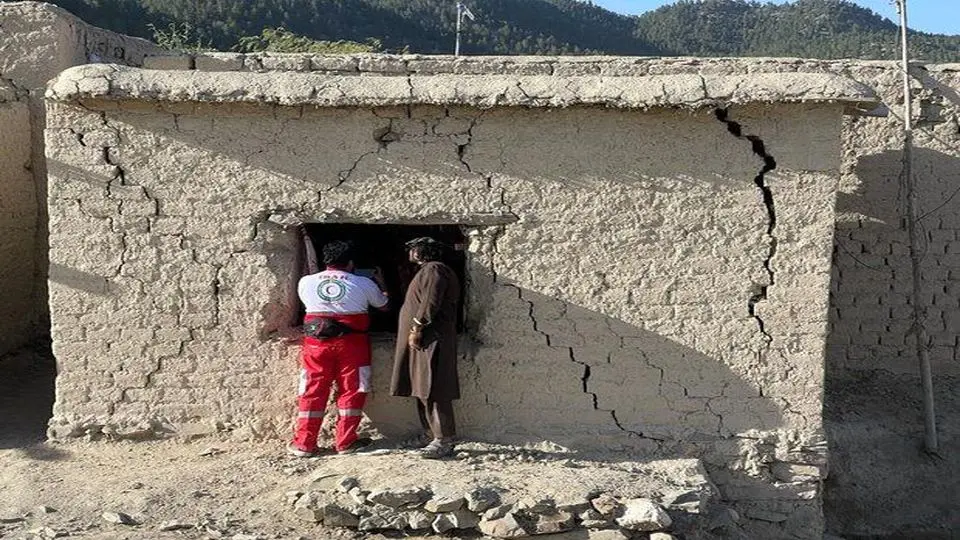 یک مصدوم و ترک خوردگی چند دیوار در زلزله امروز خوی