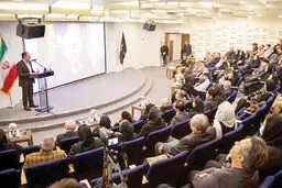 از خودآگاهی تا زبان‌آگاهی
