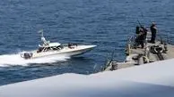 نزدیک شدن قایق‌های ایرانی به شناورهای جنگی آمریکا