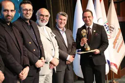 «مهندس مهدی جهان» موسس گروه تیام، موفق به دریافت تندیس چهره نامی صنعت و اقتصاد 1404 شد