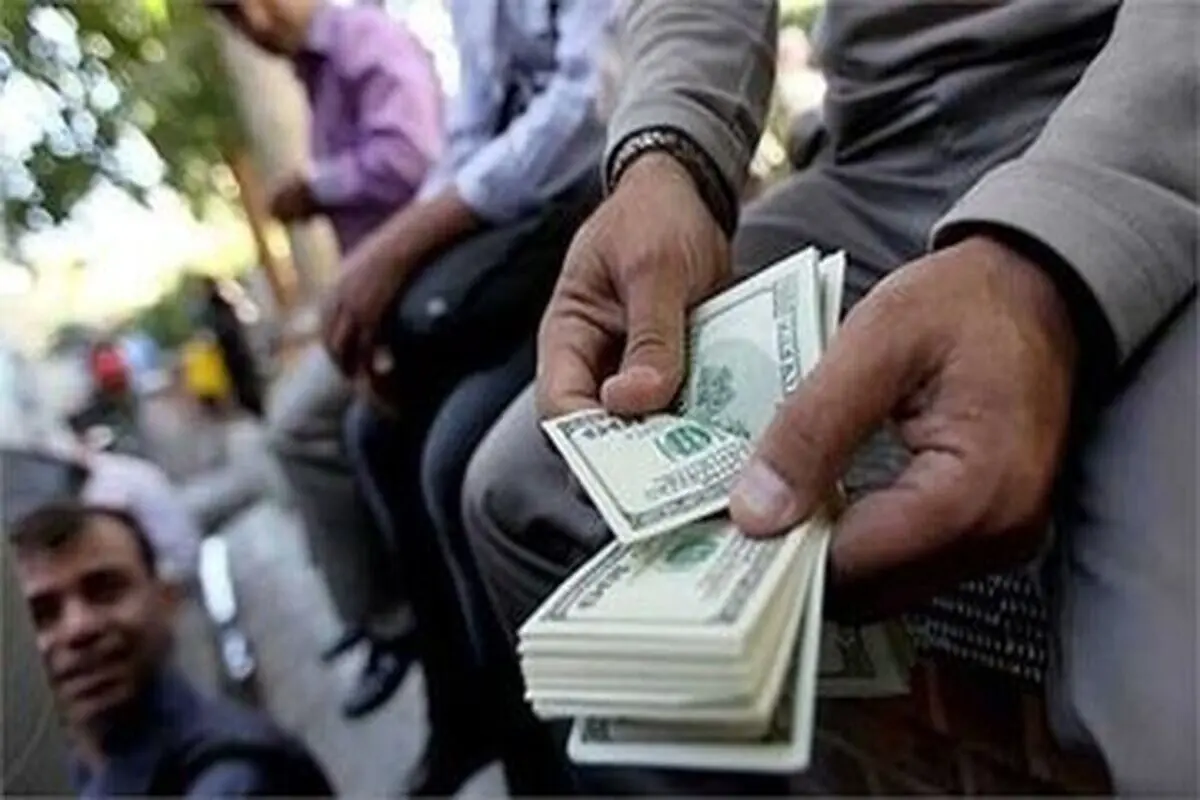قیمت شبانگاهی دلار و یورو یکشنبه ۴ خرداد