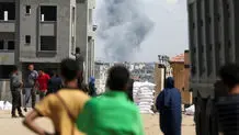 حمله هوایی شبانه اسرائیل به رفح ساعاتی قبل از مذاکرات آتش‌بس؛ مردم در حال ترک رفح هستند/ ویدئو و تصاویر