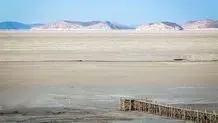 دریاچه ارومیه شرایط سختی دارد