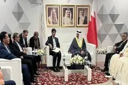 دیدار چند نماینده مجلس ایران با رئیس مجلس بحرین در منامه