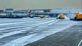 بیش از ۲۱۰۰ پرواز در آمریکا با طوفان زمستانی لغو شد 