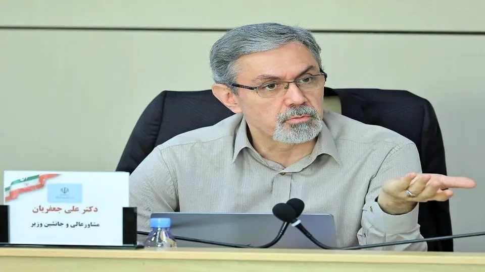 وزارت بهداشت مخالفتی با برگزاری الکترونیک انتخابات نظام پزشکی ندارد 