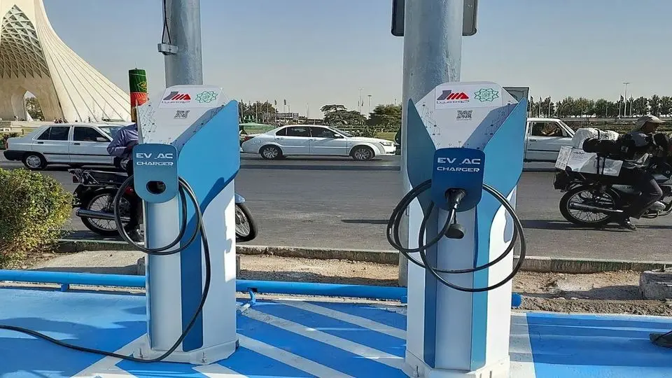 تعرفه شارژ خودروهای برقی اعلام شد

