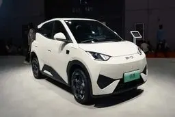 خودروهای برقی ارزان چینی به کانادا می‌رسند