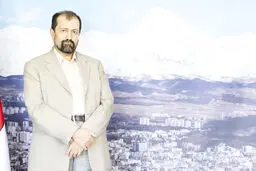 اسیر درون‌گرایی افلاطونی هستیم
