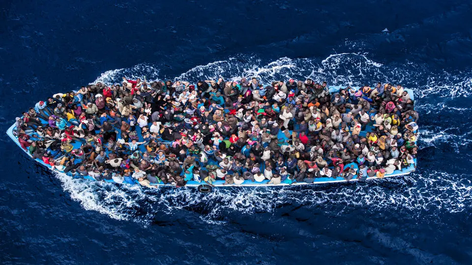 غرق‌‌شدن قایق مهاجران با ۲۲ کشته در ترکیه
