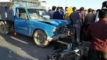 برخورد خودرو به ورودی یک فرودگاه 