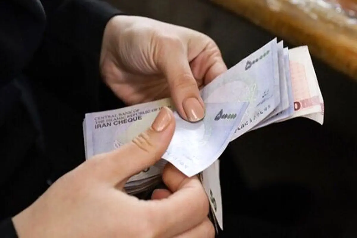 با اصلاح بخشنامه حقوق، حداقل حقوق کارمندان اعلام شد 