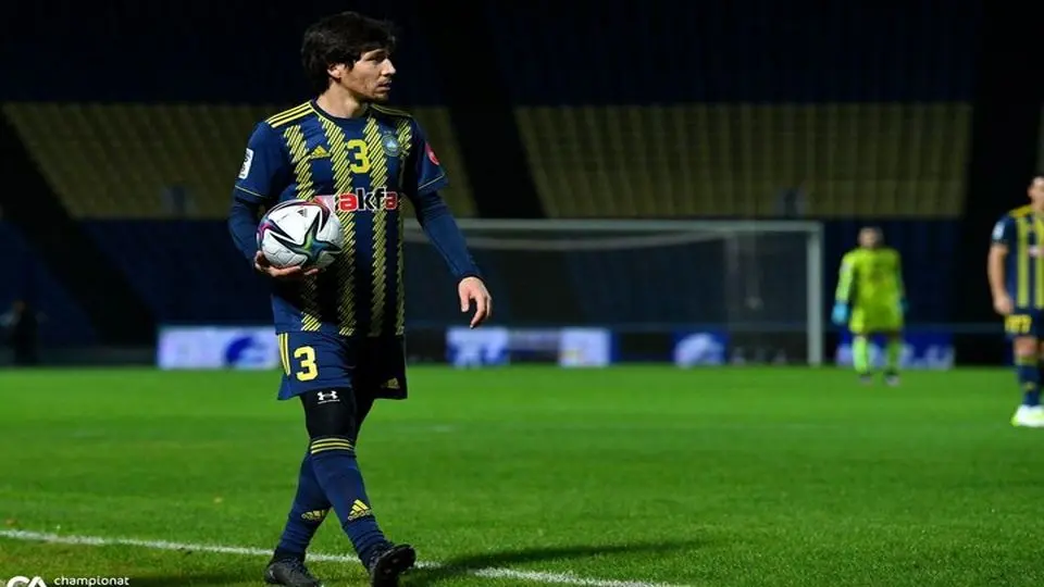 پرسپولیس به جذب مدافع ازبکستان نزدیک شد
