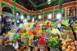 ساعتی زندگی در بازار تجریش  