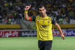 احسان حاج صفی قرارداد جدید امضا کرد
