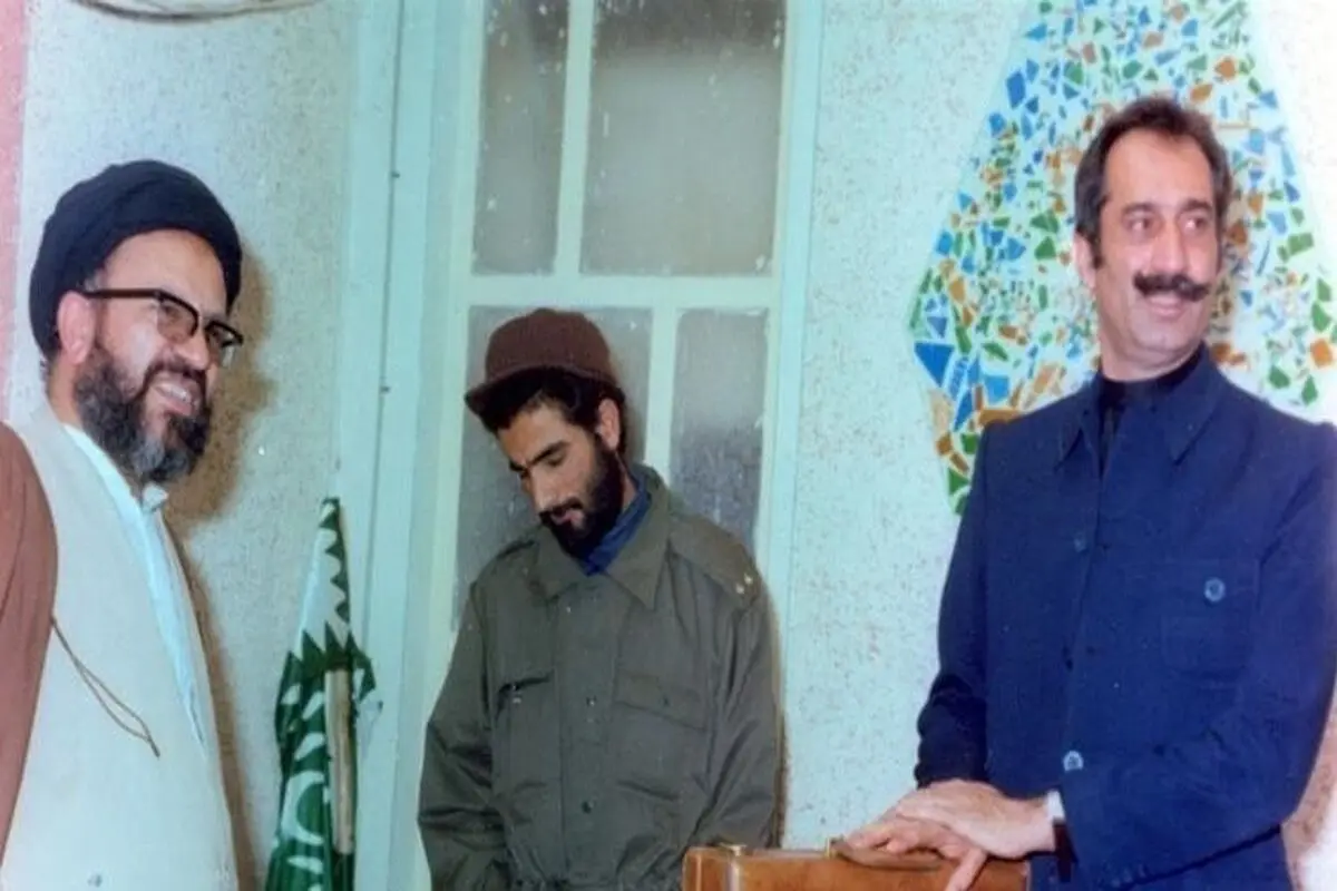 عکس دیده نشده از داریوش فروهر در زندان 