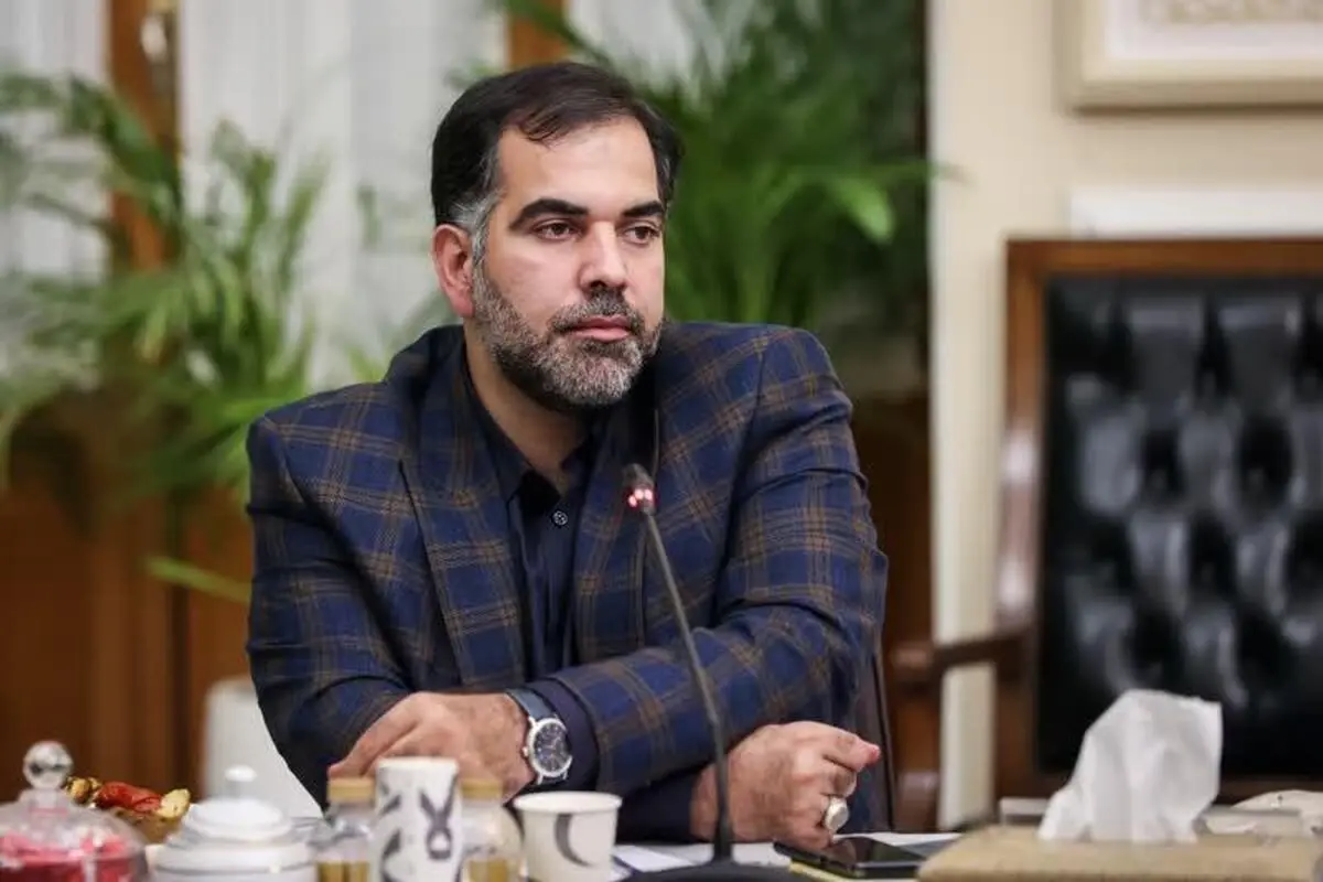 مدیر سابق شبکه چهار: افراد دولتی توانسته اند رسانه ملی را محدود کنند/ ویدئو

