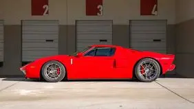 خودروی کمیاب بازیگر محبوب به فروش می‌رسد
