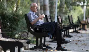 شرایط وام ۵۰۰ میلیونی بانک رفاه ویژه بازنشستگان چیست؟ بدون ضامن با سود ۵ درصد وام بگیرید + مبلغ اقساط

