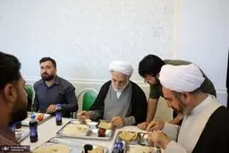 ناهار اژه ای رئیس قوه قضاییه در کنار دانشجویان + عکس ها