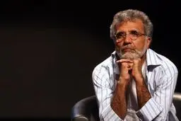 پاسخ‌های عجیب افخمی در مورد ویدیویی که از او وایرال شد؛ خودم پول می‌دهم فحشم بدهند!