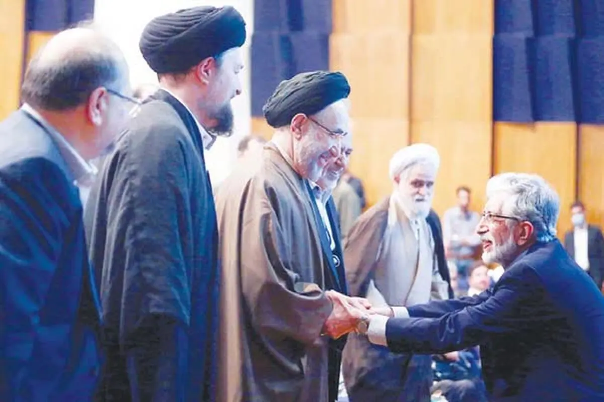 تقابل اصولگرایی رادیکال
 با اصولگرایی میانه
