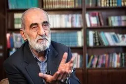حسین شریعتمداری عزادار شد

