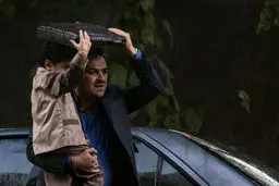 ​جست‌وجوی زندگی در میان هزارتوی آینه‌ها