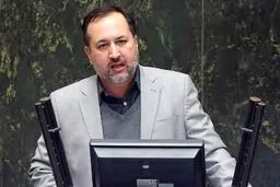 اعتراض یک نماینده مجلس: چرا تریبون‌دارهای حامی دولت ساکت هستند؟


