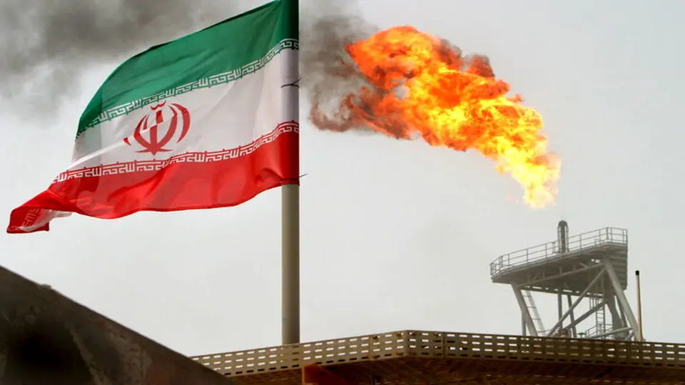 ادعای رسانه آمریکایی: آمریکا محدودیت‌های بخش انرژی ایران را کاهش داد


