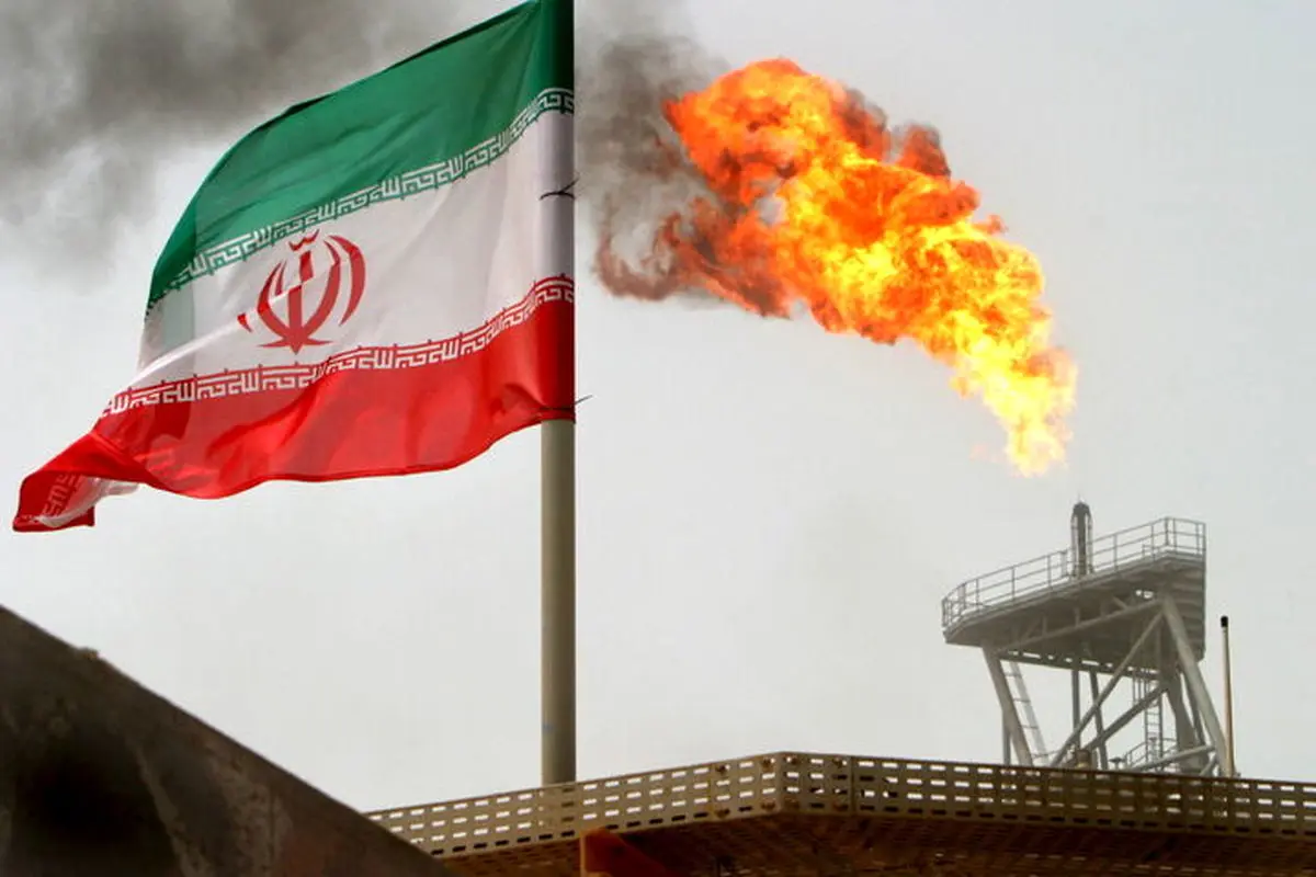 ادعای رسانه آمریکایی: آمریکا محدودیت‌های بخش انرژی ایران را کاهش داد

