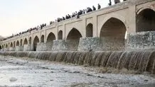 بازگشت آب به زاینده‌رود؛ در بستر رودخانه توقف نکنید
