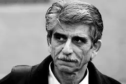 مکث آخرِ نویسنده 