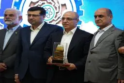صنعت دارو بدون سرمایه‌گذاری به سرنوشت صنعت برق دچار می‌شود