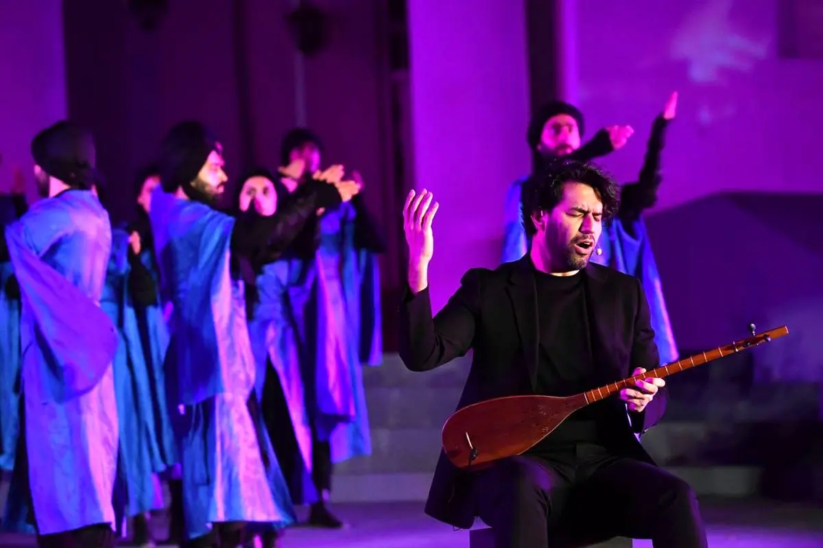 سهراب پورناظری «سیصد» را به صحنه می‌برد

