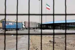 مأموریت انسداد مرز افغانستان به نیروی زمینی ارتش واگذار شده / بیش از ۱۰ کیلومتر دیوار در مرزهای شرقی کار گذاشته شده / ۵۰ کیلومتر از مرز هم آماده دیوارگذاری است
