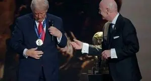 انتقادها به اهدای جایزه صلح فیفا  به ترامپ