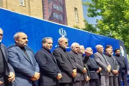 دیپلمات متواضع