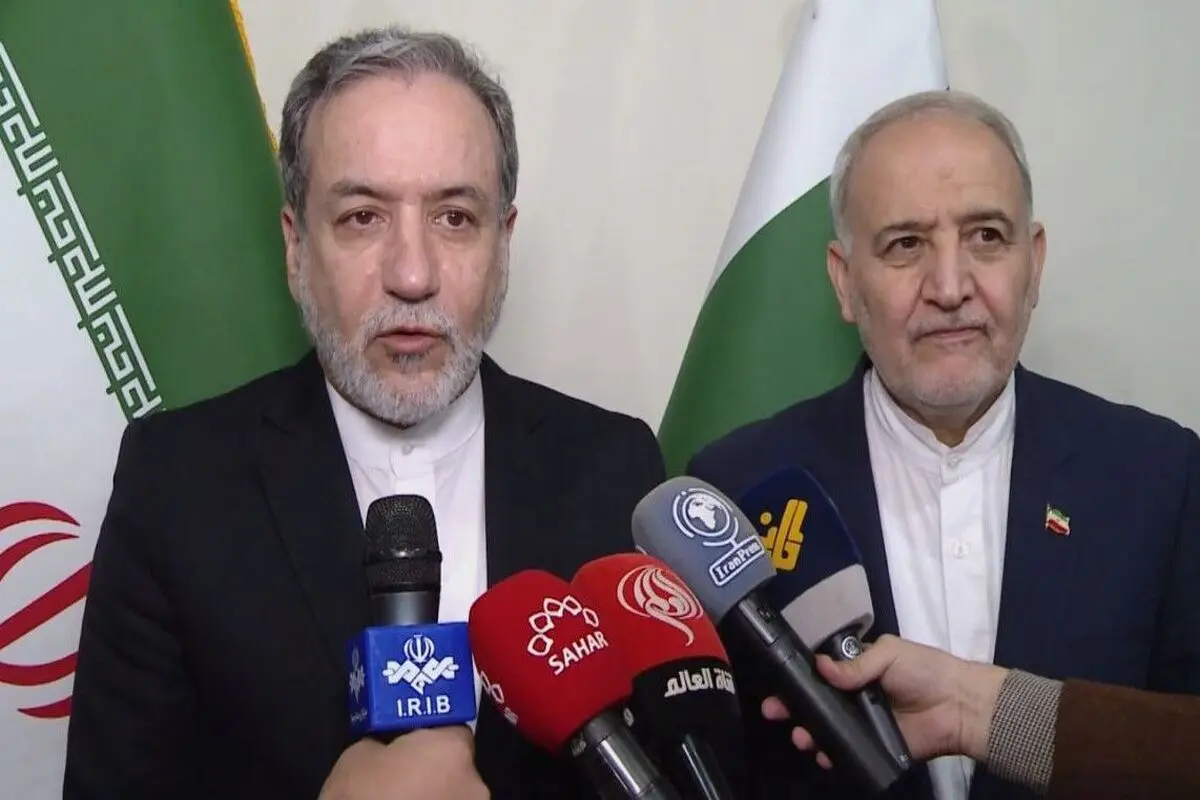 عراقچی: راهکارهای عمان در حال بررسی است
