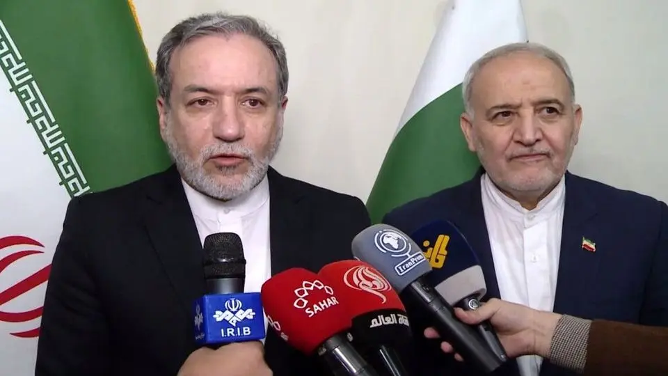 عراقچی: راهکارهای عمان در حال بررسی است