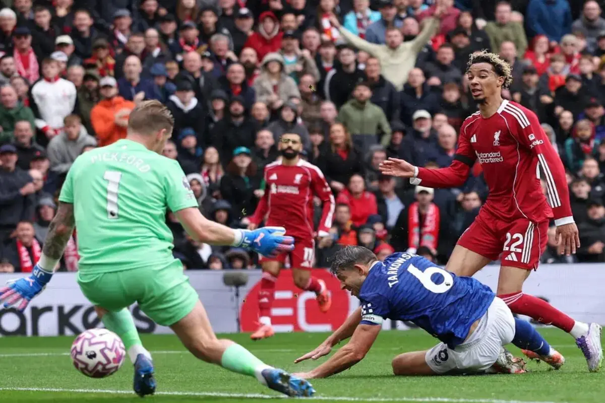 لیورپول 2-1 اورتون را شکست داد