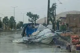 خسارت باران شدید تابستانی به شهرستانی در فارس